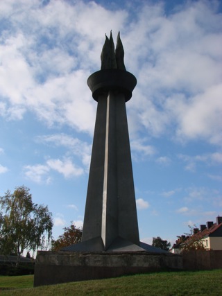 Bild: Impressionen vom Obelisken Flamme der Freundschaft in Hettstedt.