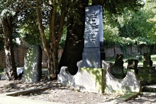 Bild: Der Jüdische Friedhof zu Eisleben.