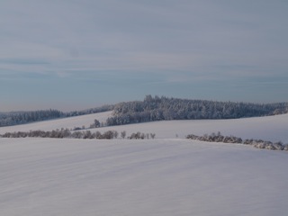 Blick von der Rabenskuppe bei Manfeld auf den Unterharz.