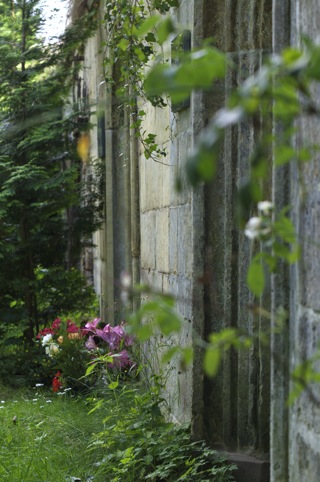 Bild: Gruft auf dem Servatifriedhof zu Quedlinburg.  