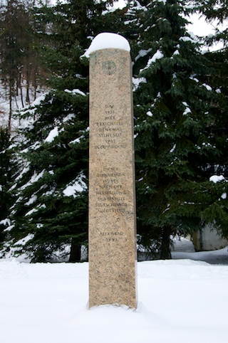 Bild: Das VDI Denkmal in Alexisbad.