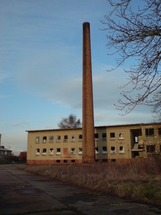 Bild: Die Industrieruine Großbäckerei Hettstedt. Aufnahme aus dem Jahr 2008.