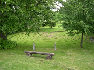 Bild: Das Riesenlabyrinth Trojaburg bei Steigra.