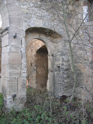 Bild: Impressionen von der Ruine Haus Zeitz aus dem Jahre 2006.