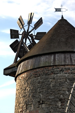 Bild: Die Windmühle von Endorf.