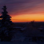 Sonnenaufgang an einem kalten Wintertag in Greifenhagen.