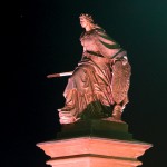 Leimbach (Mansfeld) - Das Denkmal GERMANIA bei Nacht.