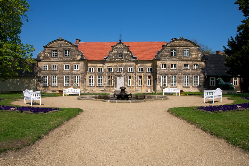 Bild: Das Kleine Schloss zu Blankenburg von der Gartenseite aus gesehen.