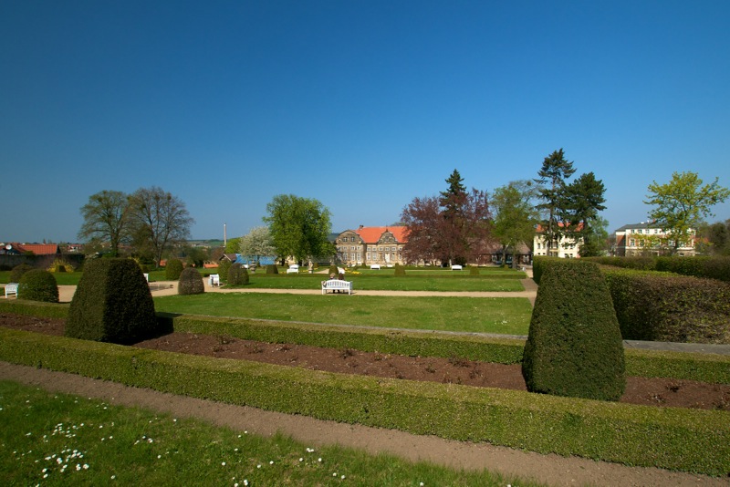Bild: Das Kleine Schloss zu Blankenburg von der Gartenseite aus gesehen.