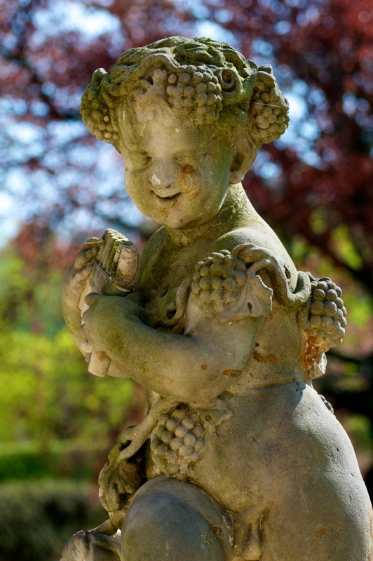 Skulptur im barocken Garten zu Blankenburg im Harz.