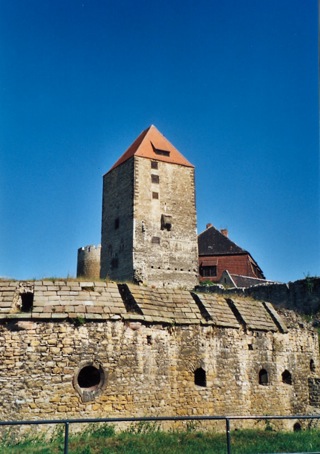 Bilder: Der Marterturm in der Burg zu Querfurt.