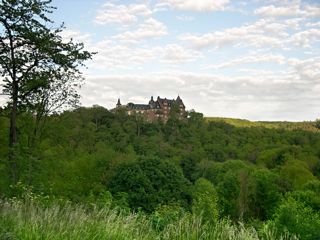 Bild: Schloss Rammelburg im Wippertal.