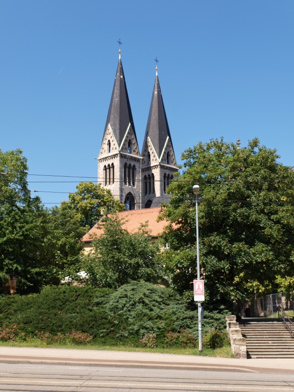 Bild: Blick auf den Dom zu Halberstadt.