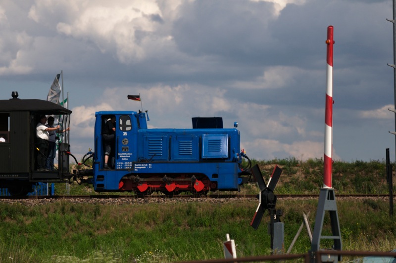 Bild: Bergwerksbahn auf Sonderfahrt bei Siersleben.