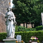 Bild: Pieta auf dem Wiperti-Friedhof zu Quedlinburg.